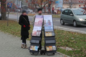Fot. Agitujacy Świadkowie Jehowy w Ostrołęce