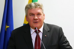Senator Robert Mamątow
